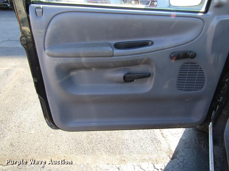 image for item DD3876 1997 Dodge Ram 1500 pickup truck