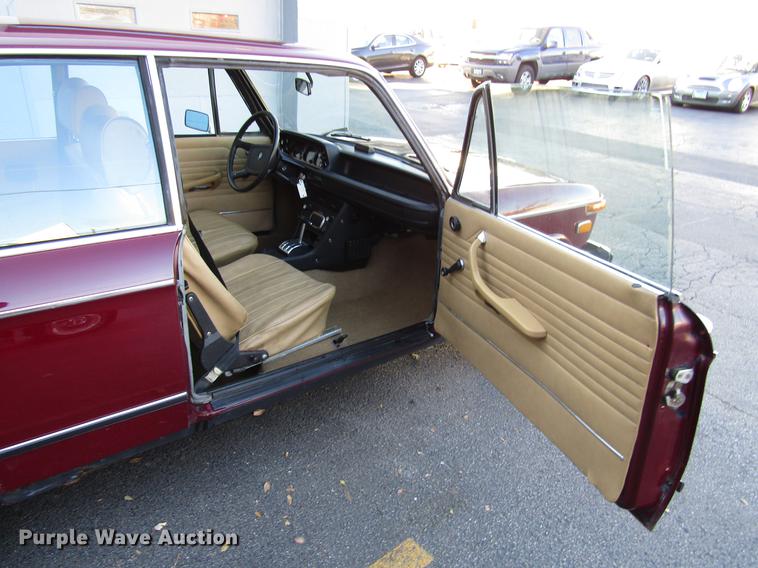 image for item DD3877 1974 BMW 2002