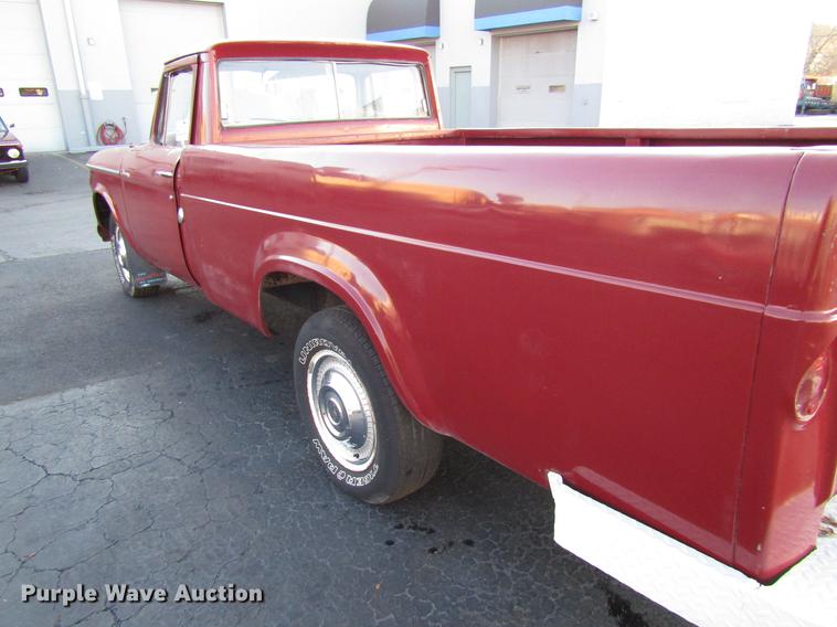 image for item DD3878 1964 Studebaker pickup truck