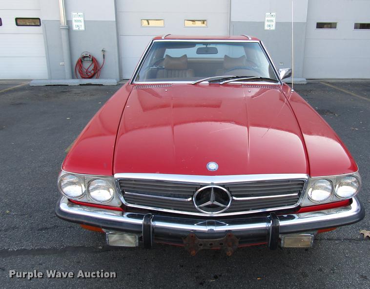 image for item DD3879 1972 Mercedes Benz 350SL convertible