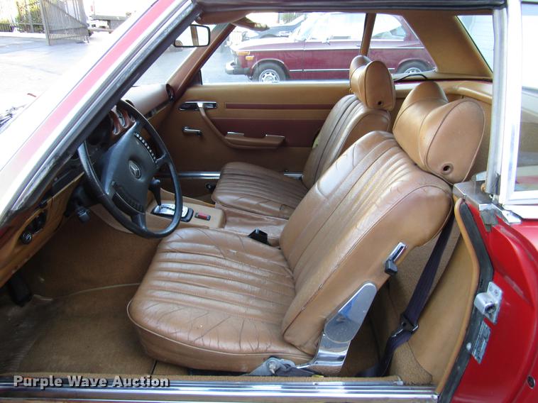 image for item DD3879 1972 Mercedes Benz 350SL convertible