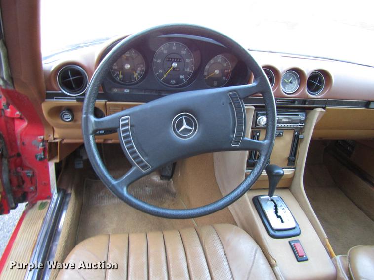 image for item DD3879 1972 Mercedes Benz 350SL convertible