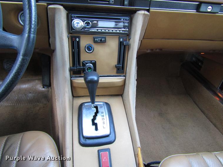 image for item DD3879 1972 Mercedes Benz 350SL convertible