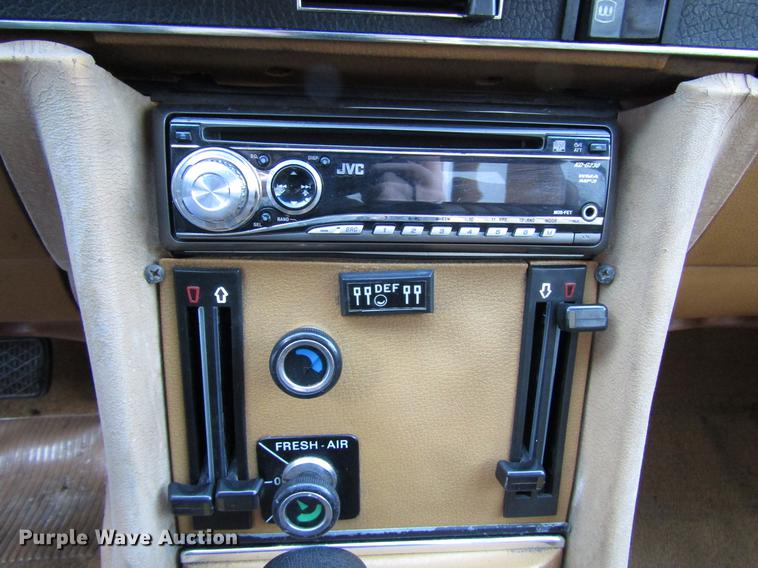 image for item DD3879 1972 Mercedes Benz 350SL convertible