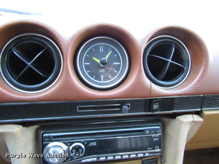 image for item DD3879 1972 Mercedes Benz 350SL convertible