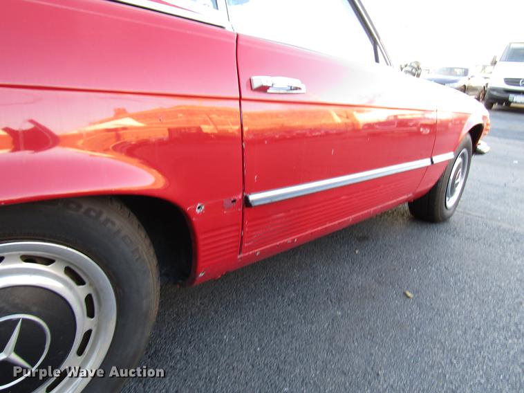 image for item DD3879 1972 Mercedes Benz 350SL convertible