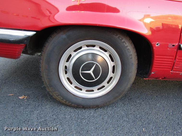 image for item DD3879 1972 Mercedes Benz 350SL convertible