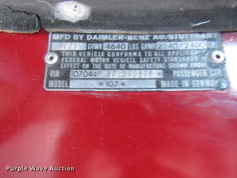 image for item DD3879 1972 Mercedes Benz 350SL convertible