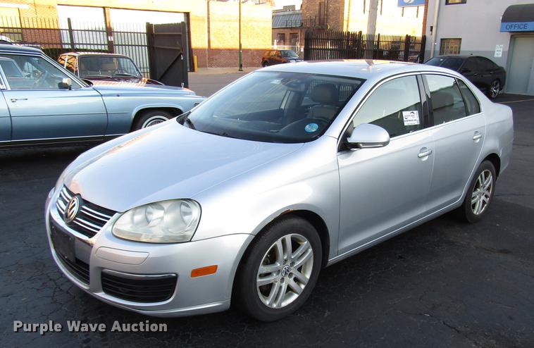 image for item DD3880 2005 Volkswagen New Jetta