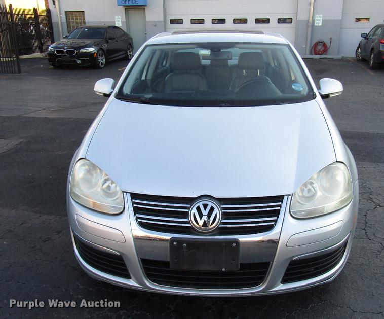image for item DD3880 2005 Volkswagen New Jetta