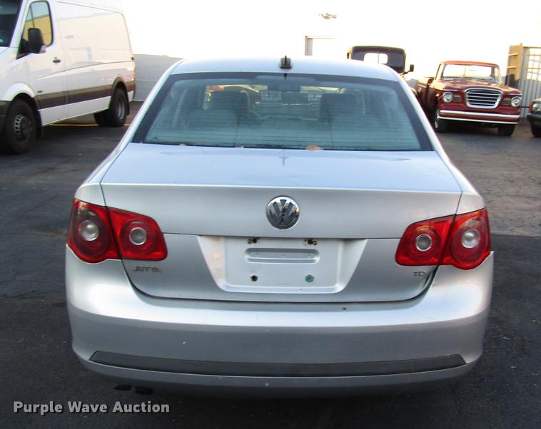 image for item DD3880 2005 Volkswagen New Jetta