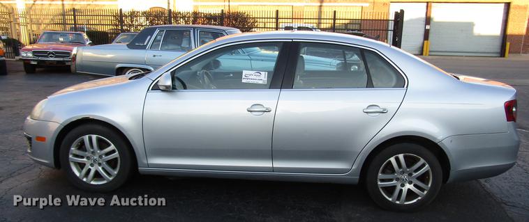 image for item DD3880 2005 Volkswagen New Jetta