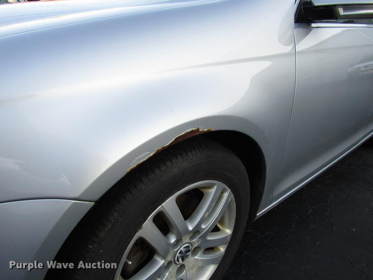 image for item DD3880 2005 Volkswagen New Jetta