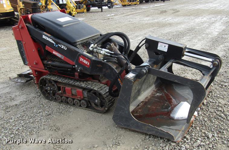 image for item DD3901 2001 Toro Dingo TX420 compact utility loader