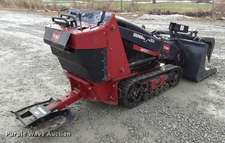 image for item DD3901 2001 Toro Dingo TX420 compact utility loader