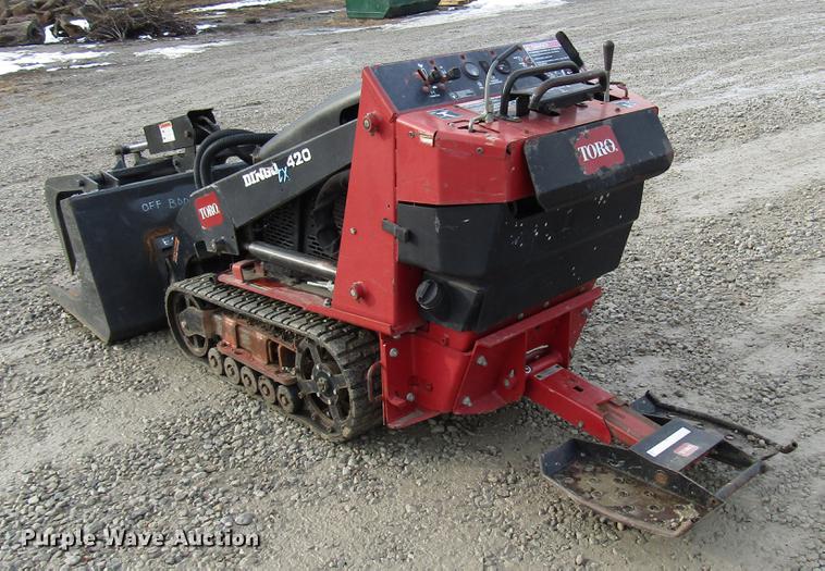 image for item DD3901 2001 Toro Dingo TX420 compact utility loader