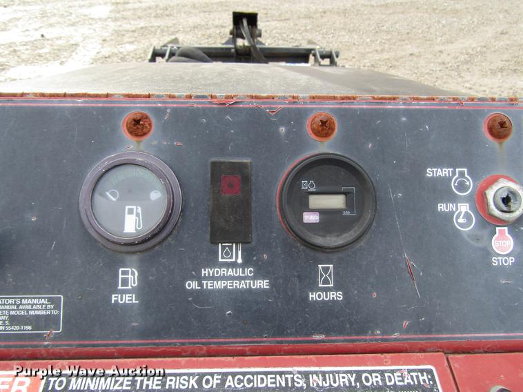 image for item DD3901 2001 Toro Dingo TX420 compact utility loader