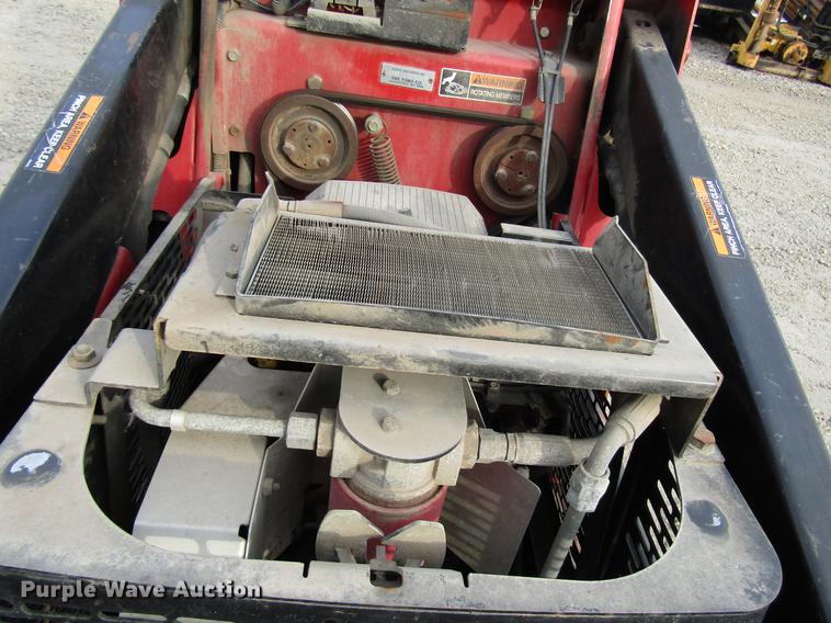 image for item DD3901 2001 Toro Dingo TX420 compact utility loader
