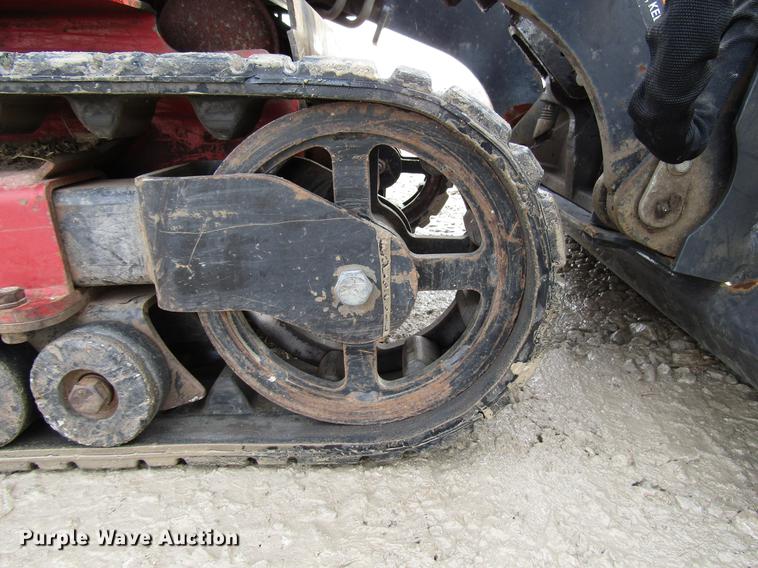 image for item DD3901 2001 Toro Dingo TX420 compact utility loader