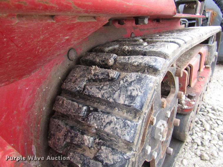 image for item DD3901 2001 Toro Dingo TX420 compact utility loader