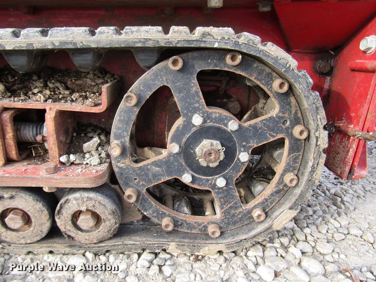 image for item DD3901 2001 Toro Dingo TX420 compact utility loader