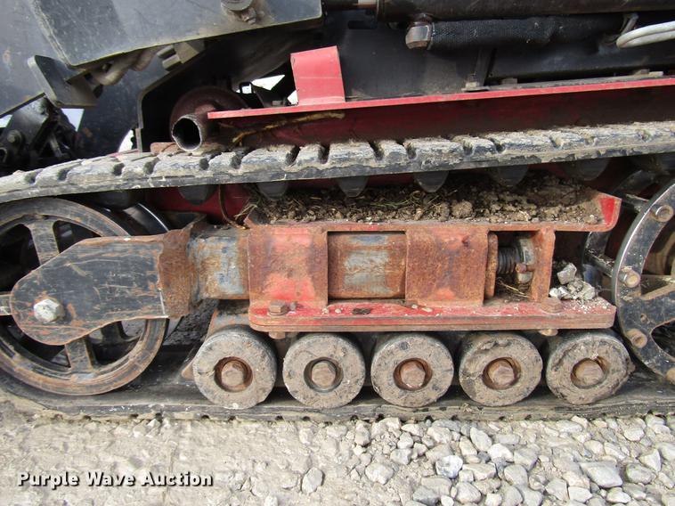 image for item DD3901 2001 Toro Dingo TX420 compact utility loader