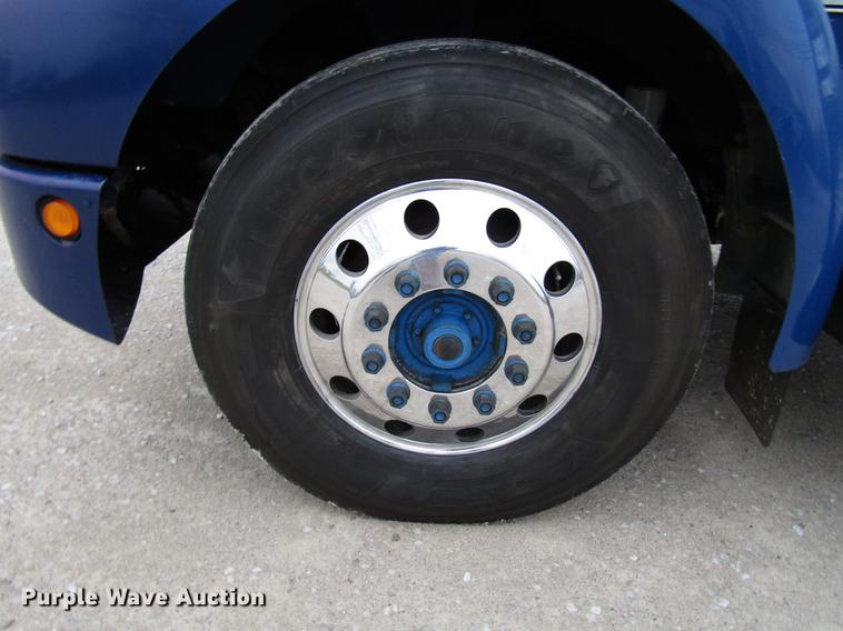 image for item DD3921 2003 Kenworth T300 flatbed truck