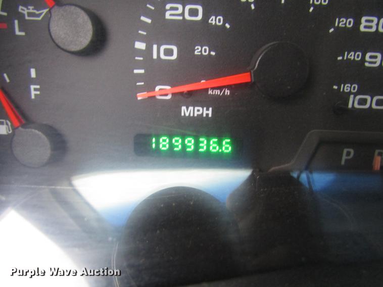 image for item DD3924 2004 Ford F250 Super Duty Crew Cab pickup truck