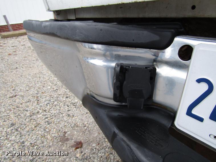 image for item DD3924 2004 Ford F250 Super Duty Crew Cab pickup truck