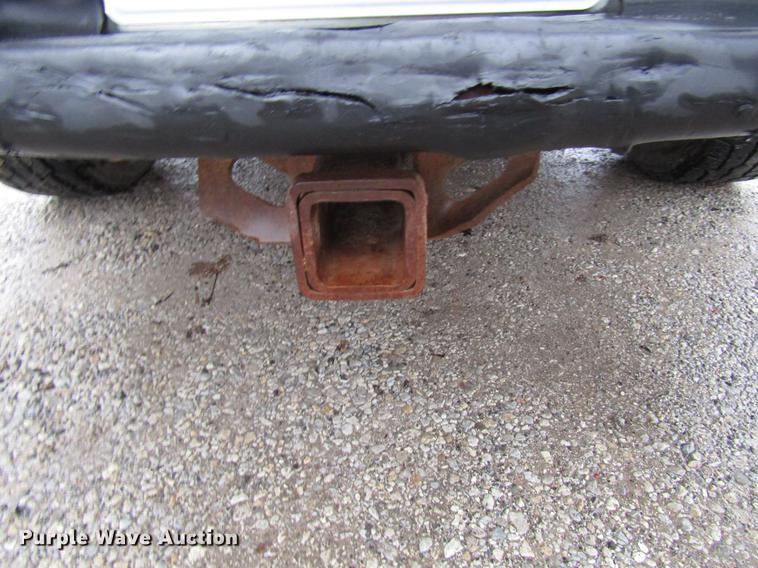 image for item DD3924 2004 Ford F250 Super Duty Crew Cab pickup truck