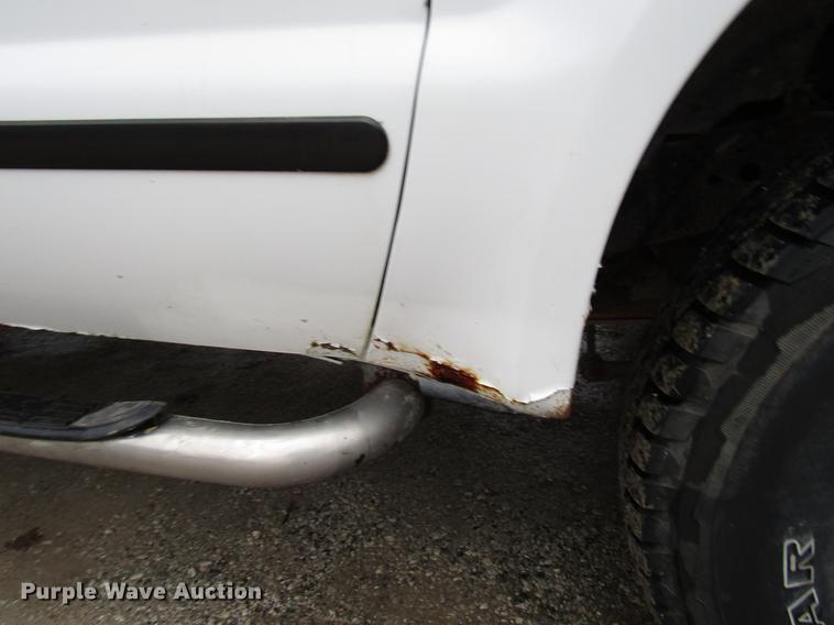 image for item DD3924 2004 Ford F250 Super Duty Crew Cab pickup truck