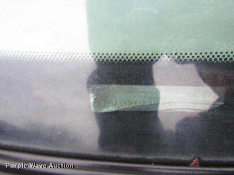 image for item DD3924 2004 Ford F250 Super Duty Crew Cab pickup truck