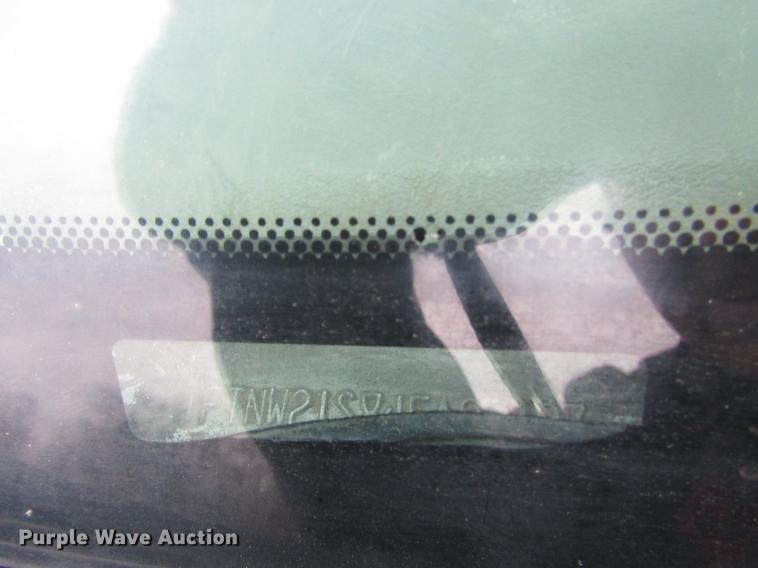 image for item DD3924 2004 Ford F250 Super Duty Crew Cab pickup truck