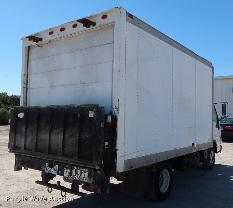 image for item DD5330 1998 Isuzu NPR box truck