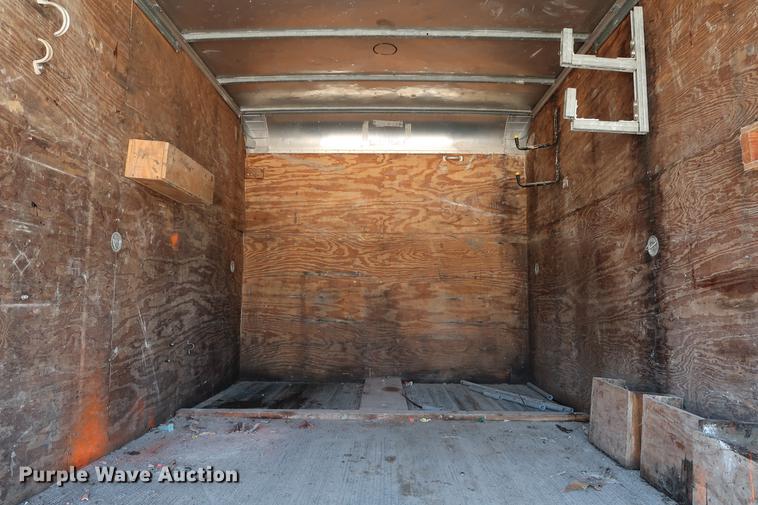 image for item DD5330 1998 Isuzu NPR box truck