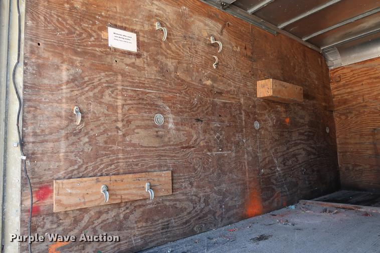 image for item DD5330 1998 Isuzu NPR box truck