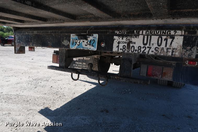 image for item DD5330 1998 Isuzu NPR box truck