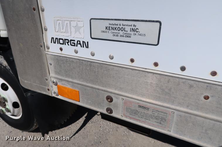 image for item DD5330 1998 Isuzu NPR box truck