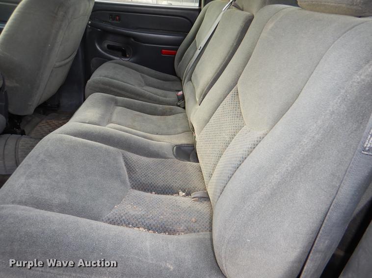 image for item DD8986 2004 Chevrolet Silverado 1500 Crew Cab pickup truck