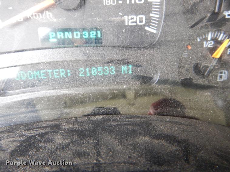 image for item DD8986 2004 Chevrolet Silverado 1500 Crew Cab pickup truck