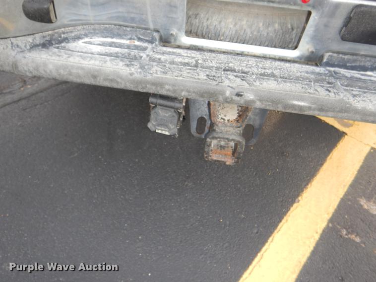 image for item DD8986 2004 Chevrolet Silverado 1500 Crew Cab pickup truck