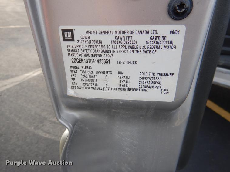 image for item DD8986 2004 Chevrolet Silverado 1500 Crew Cab pickup truck