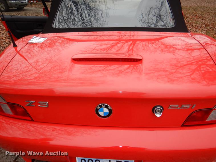 image for item DD8996 2002 BMW Z3 Roadster 2.5i convertible
