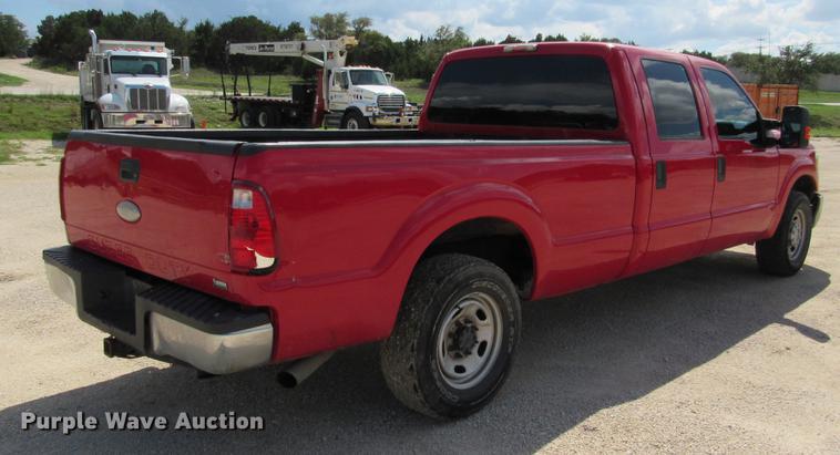 image for item DE0197 2011 Ford F250 Super Duty XL Crew Cab pickup truck
