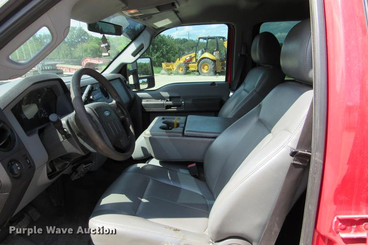 image for item DE0197 2011 Ford F250 Super Duty XL Crew Cab pickup truck