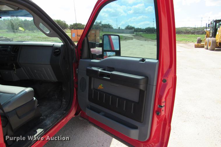 image for item DE0197 2011 Ford F250 Super Duty XL Crew Cab pickup truck