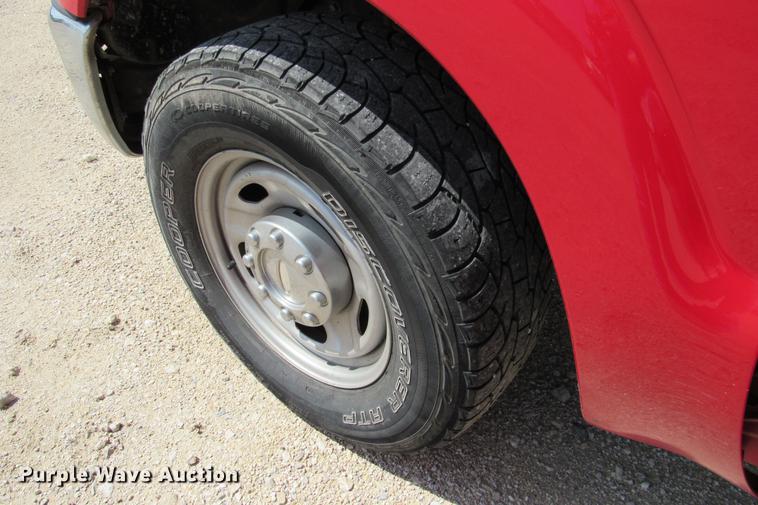 image for item DE0197 2011 Ford F250 Super Duty XL Crew Cab pickup truck