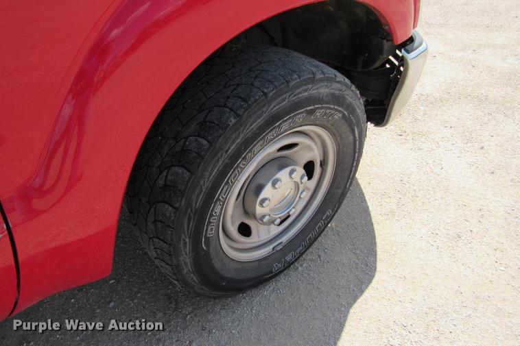 image for item DE0197 2011 Ford F250 Super Duty XL Crew Cab pickup truck