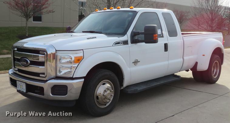 image for item DE4965 2012 Ford F350 Super Duty XLT SuperCab pickup truck
