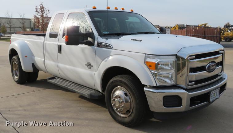 image for item DE4965 2012 Ford F350 Super Duty XLT SuperCab pickup truck